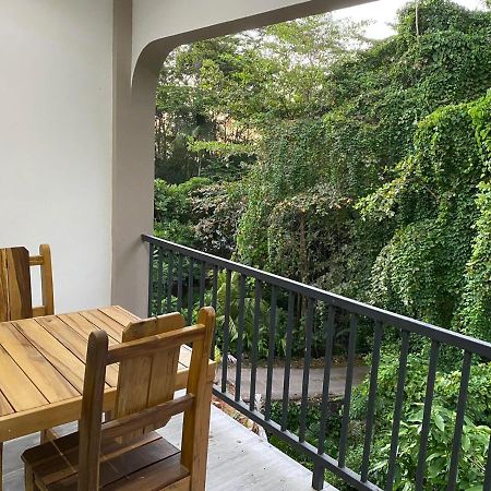 Jasmine Stay Self-Catering Apartments Victoria Bagian luar foto