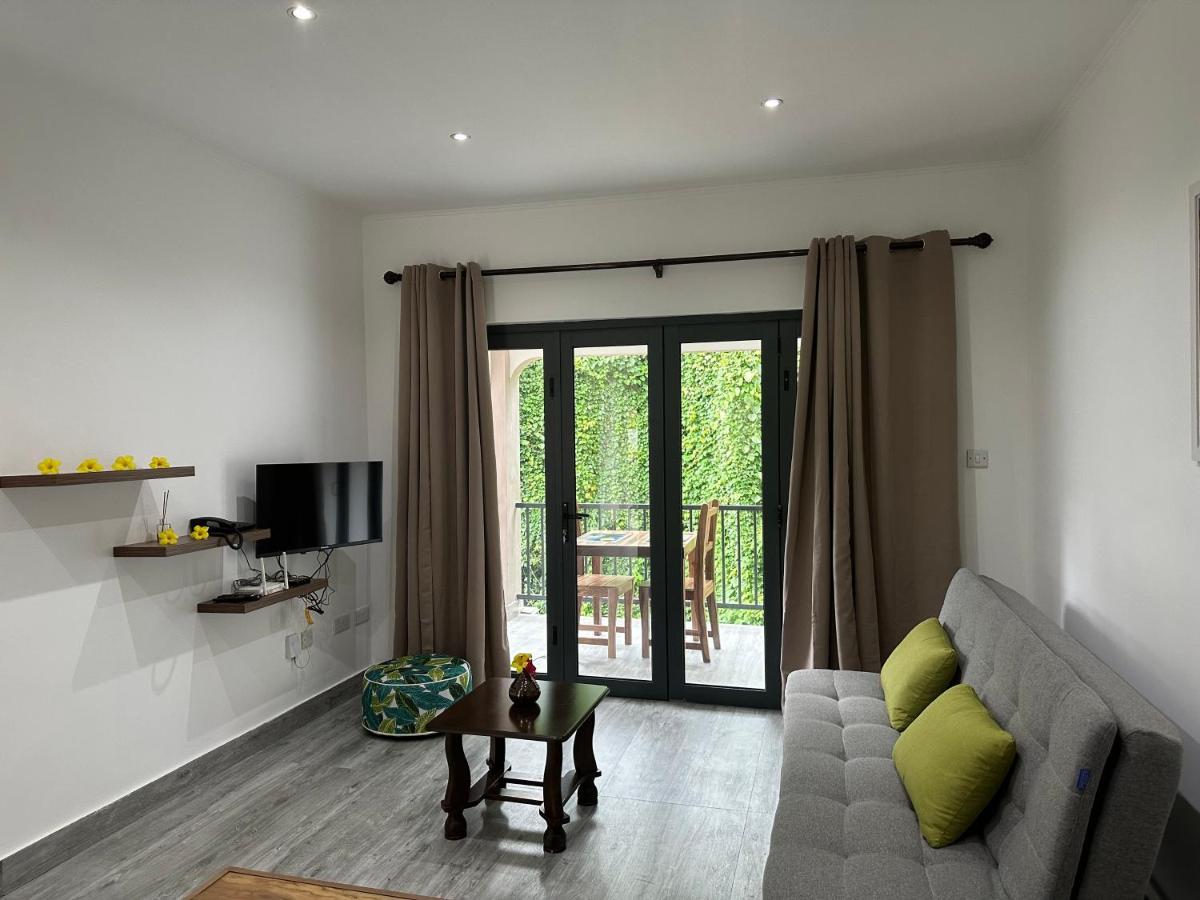 Jasmine Stay Self-Catering Apartments Victoria Bagian luar foto